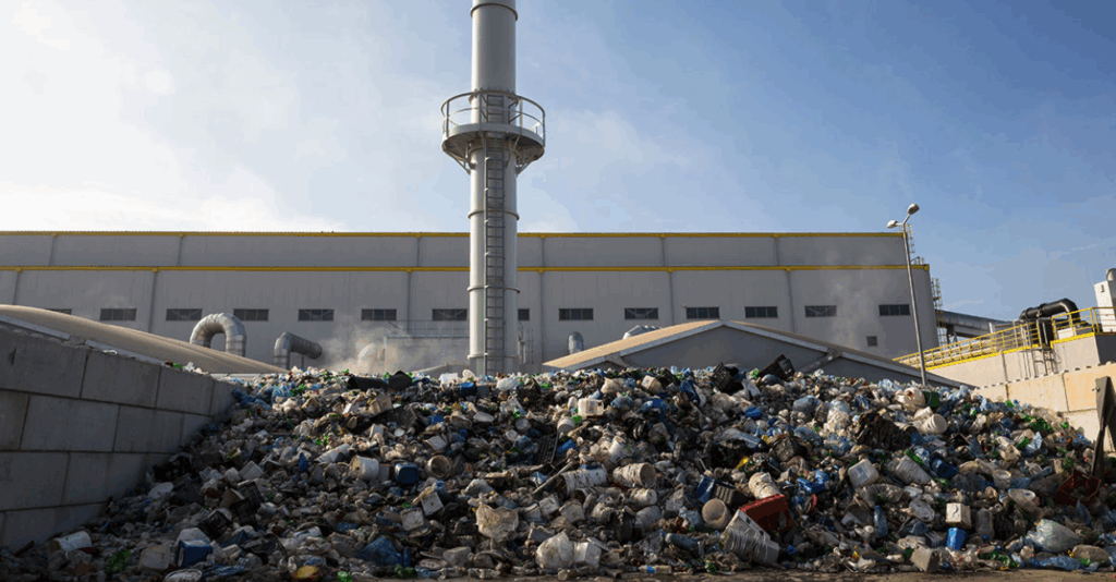 An image of a waste-to-energy plant.